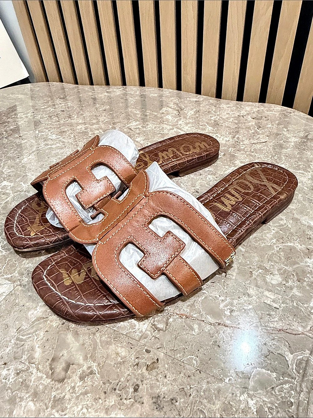 Sam Edelman Women's Bay Flat Sandal in Saddle Leather 7.5 M